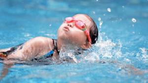 7 Important Safety Tips For Swimming With Kids